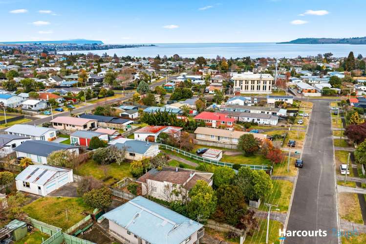 19 Waitahanui Avenue Taupo_26