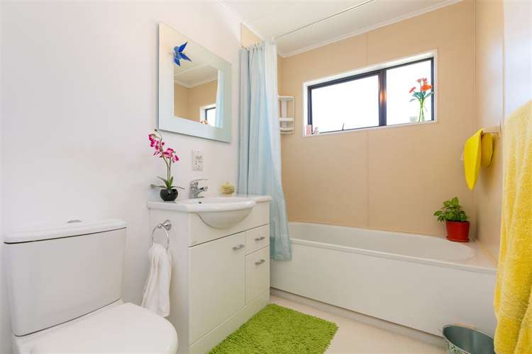 1/75 Delhi Crescent Khandallah_13