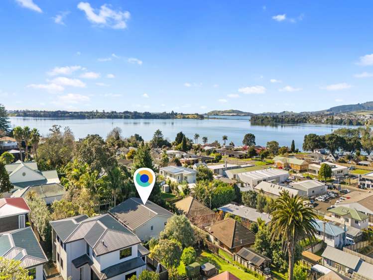 67 Fifteenth Avenue Avenues_24