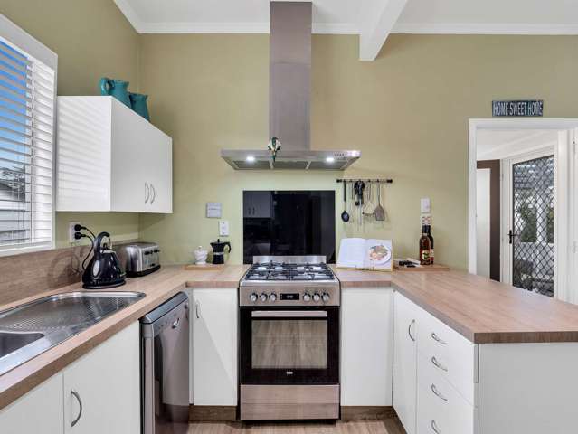 33 Moore Avenue Tawhero_3