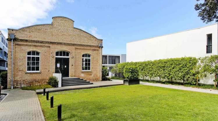 82 Fisher-Point Drive Auckland Central_20