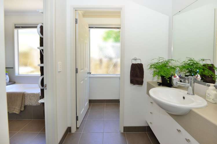 1141a Whangaparaoa Road Tindalls Beach_16