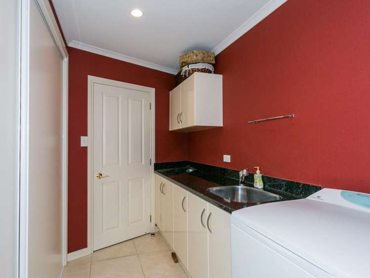 111 Kent Terrace Taradale_20