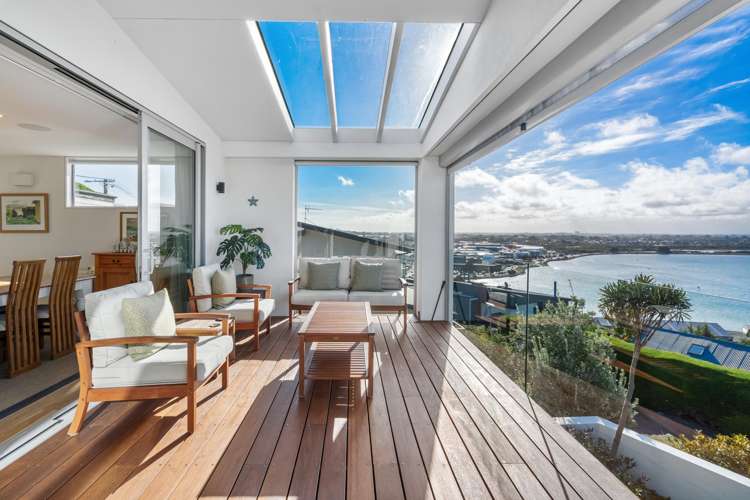 62 Te Awakura Terrace Mount Pleasant_14