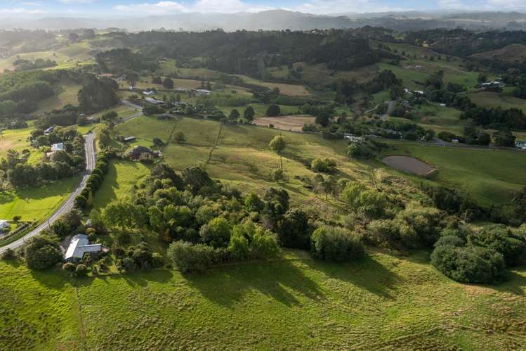 12 Whitehills Road Waitoki_24