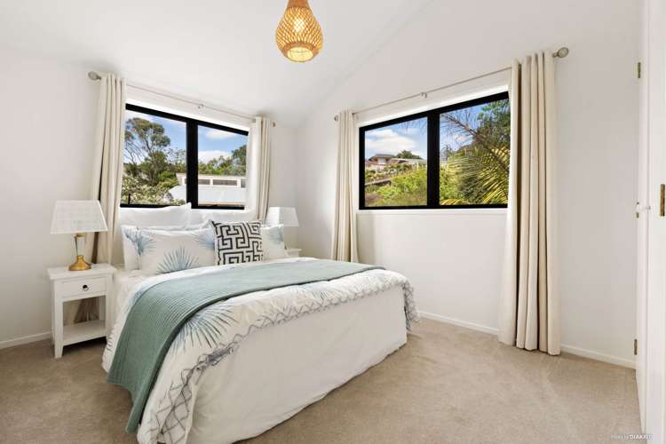 687a East Coast Road Browns Bay_12