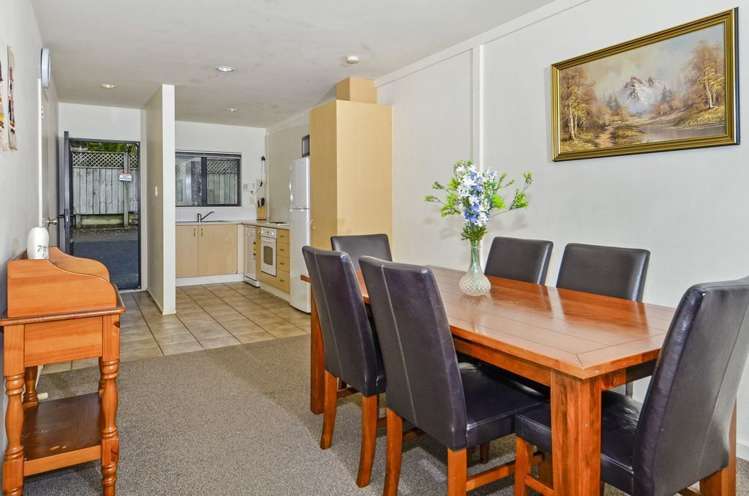 3/35 Fields Parade Oteha_6