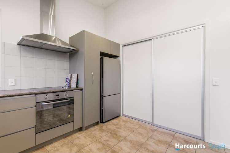 10A Mere Road Taupo_12