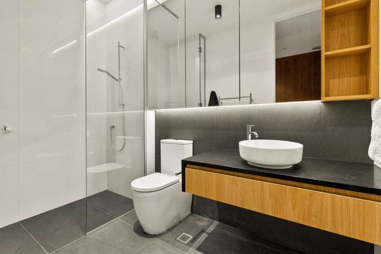 12/423 Beach Road Mairangi Bay_12