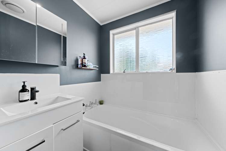 3 Airedale Place Waitara_10