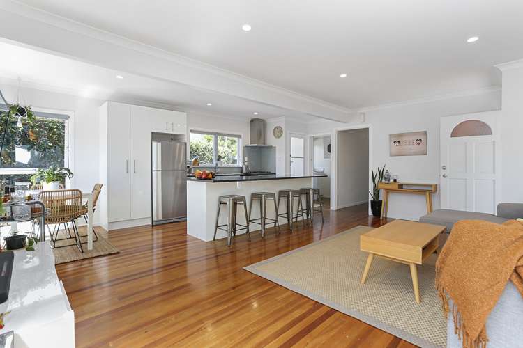 15 Kaurilands Road Titirangi_8