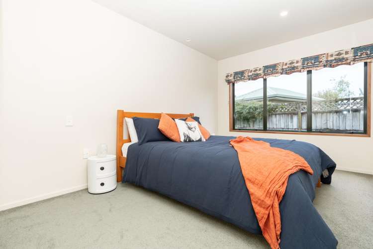 6 Earls Court Hillcrest_19
