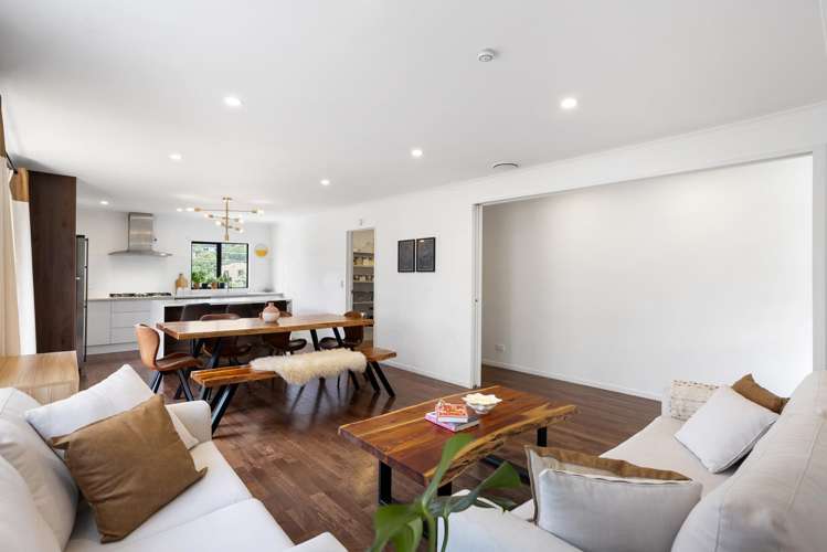 1b Makora Road Massey_3