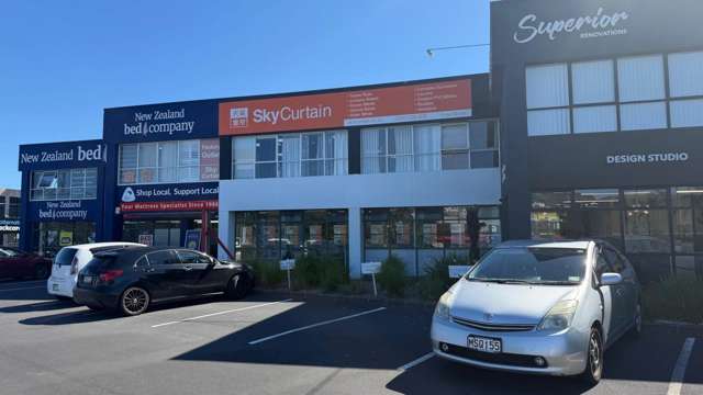 Unit A/16 Link Drive Wairau Valley_1