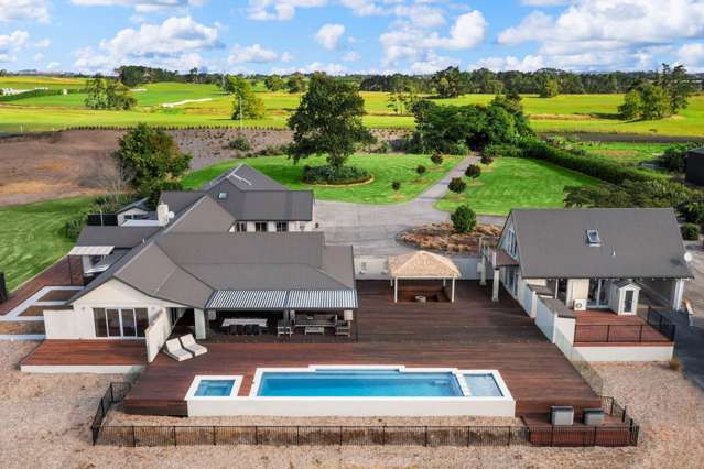 HUGE LUXURIOUS MODERN MANSION + EXTENDED LIVING