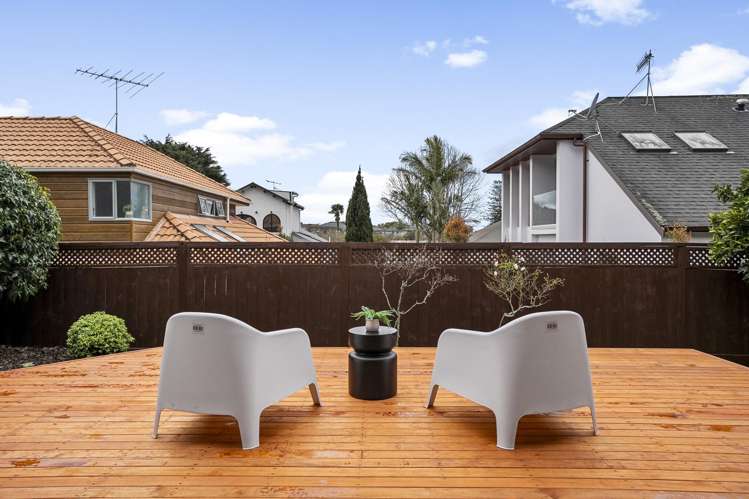 4/32A Tawera Road_1