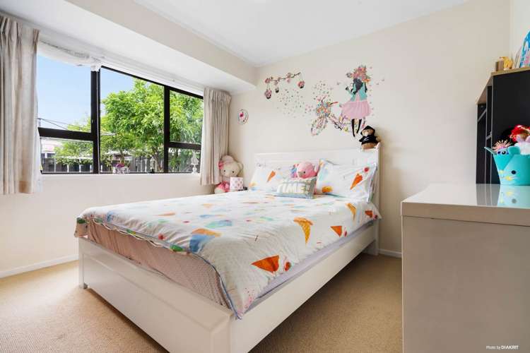 2/37 Prictor Street Papakura_8