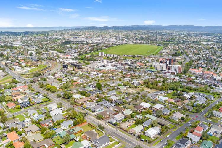 1/77 Blockhouse Bay Road Avondale_28