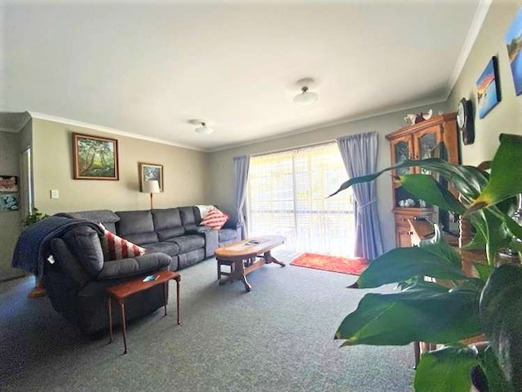 135 Portia Street Stratford_5