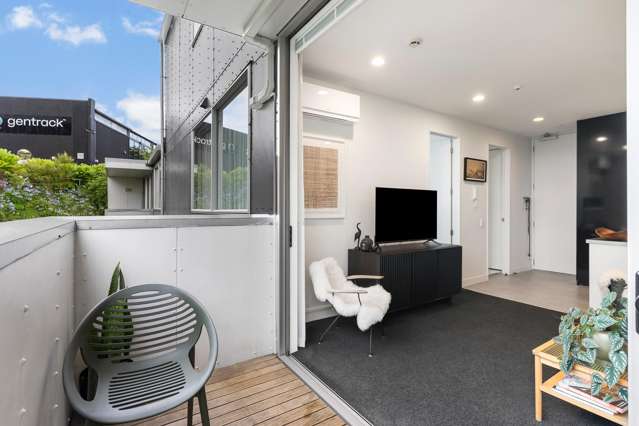 306/22 Fisher-Point Drive Freemans Bay_4