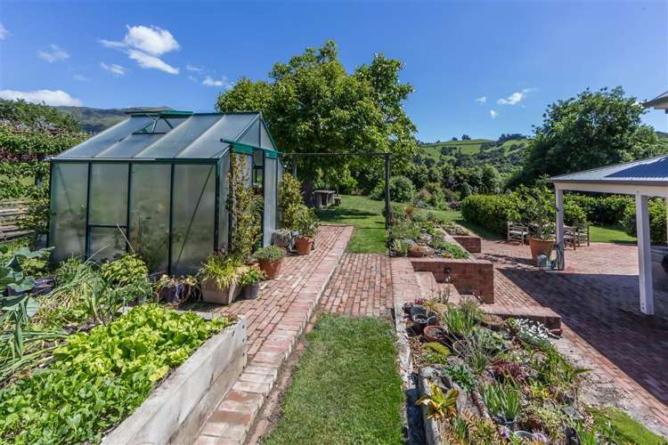 262 Wainui Main Road French Farm_17