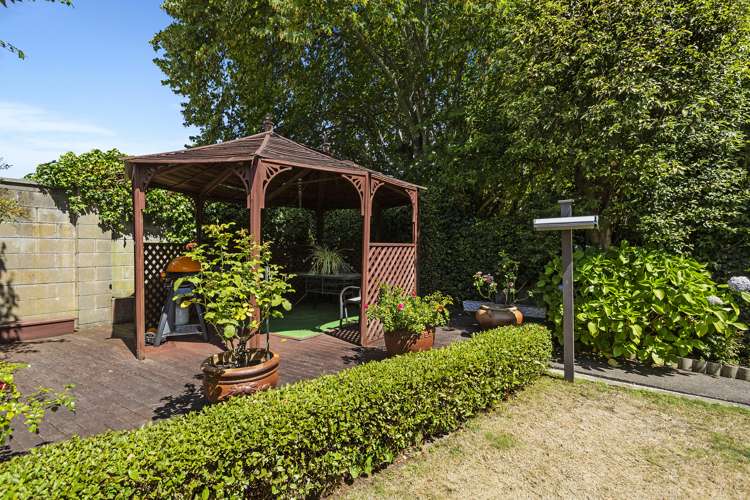 2 Golf Road Heretaunga_17