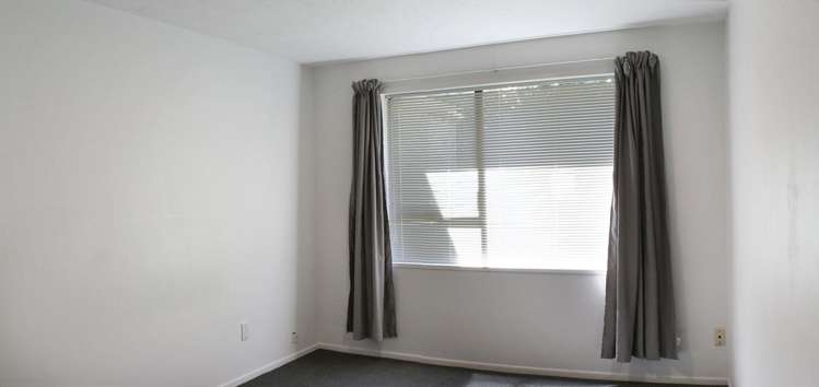 1/292 Greers Road Bishopdale_4