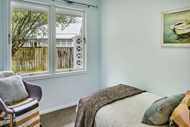 2/4 Granville Street Silverstream_6