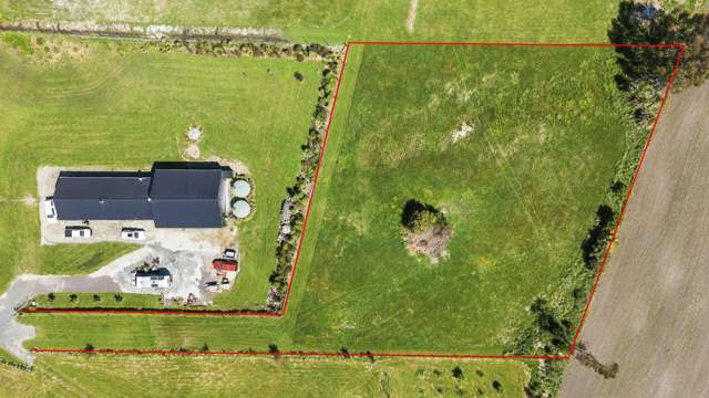 46 Parerohi Grove Pukawa_1