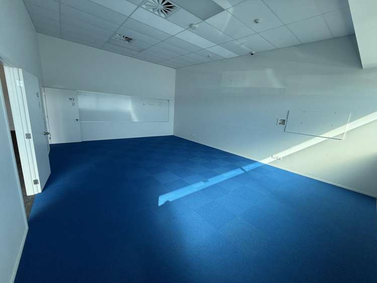 260 Oteha Valley Road Albany_16