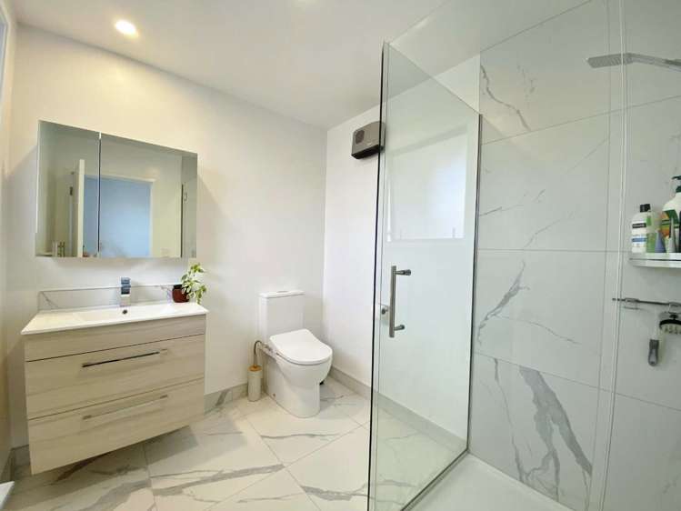 18/231 Marine Parade New Brighton_11