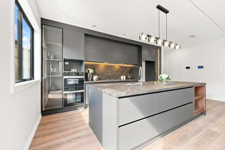 2 Antler Lane Greenhithe_8