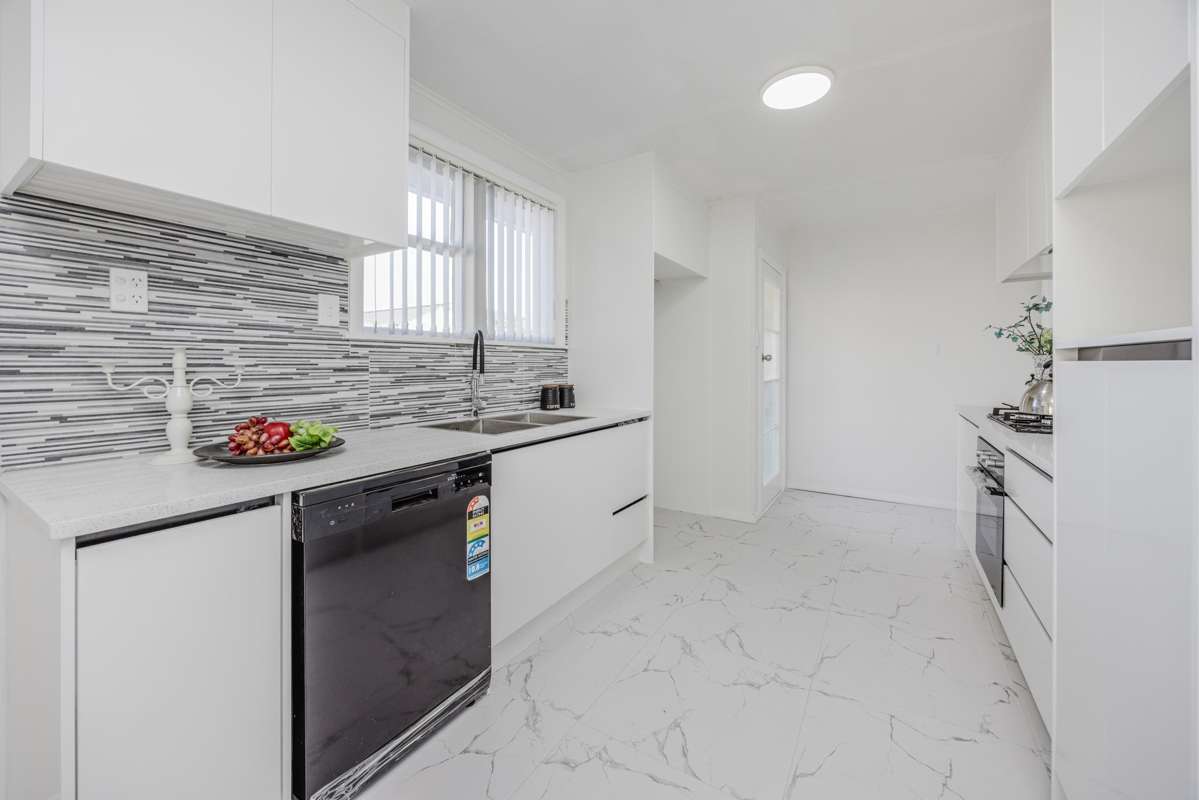 21 Farnborough Crescent_2