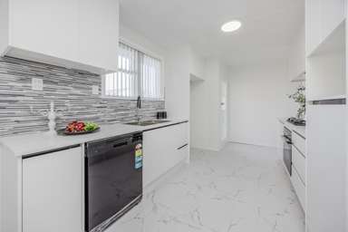 21 Farnborough Crescent_4