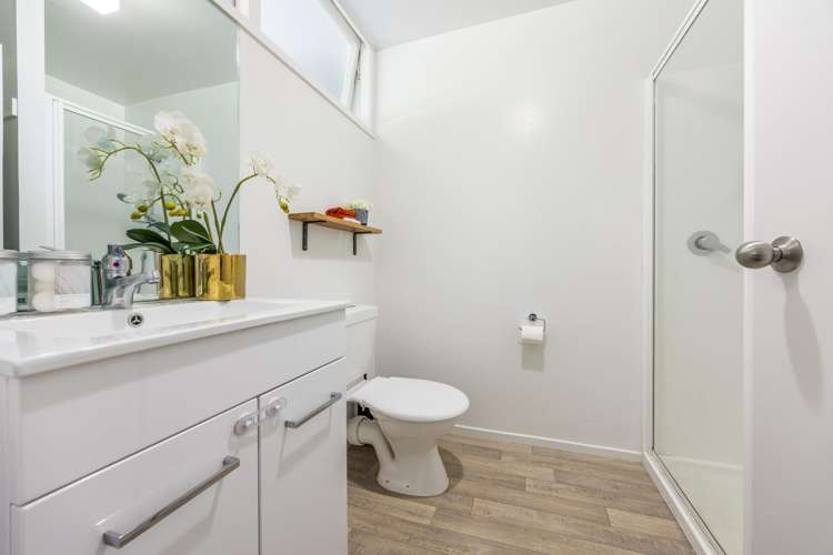 3/9 Don Croot Street Morningside_14