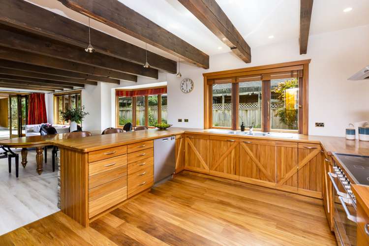 16 Benzie Avenue Wallaceville_8