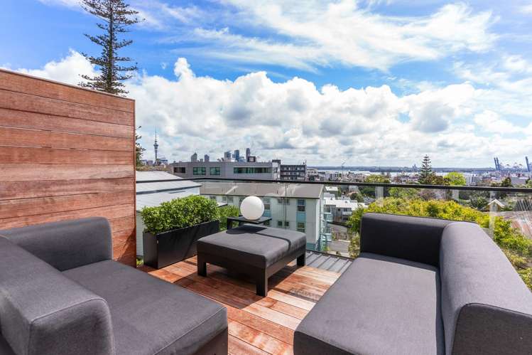 4/10 Saint Georges Bay Road Parnell_5