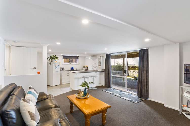 37a Bradbury Road Botany Downs_21