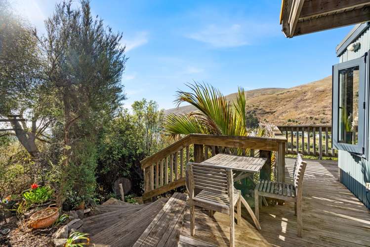 217 Taylors Mistake Road Te Onepoto / Taylors Mistake_17