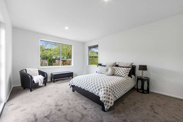 21 De Bloge Place Burwood_10