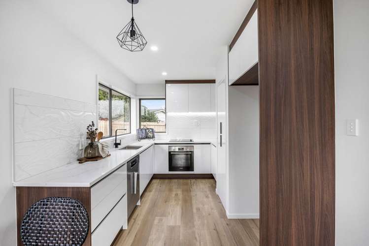 2/60 Cherry Road Bucklands Beach Manukau City Houses for Rent