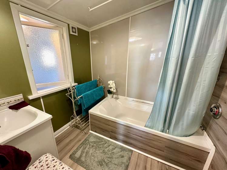 26 Eddystone Street Kaitangata_23