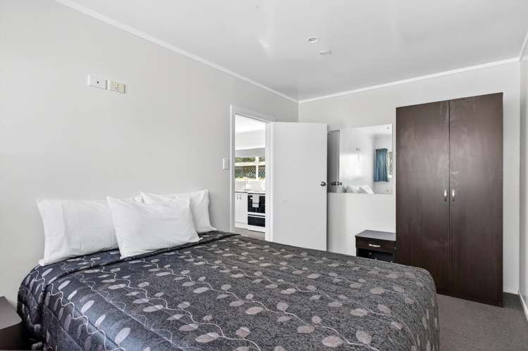 60 Main Road Makaraka_18