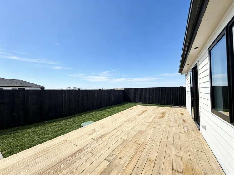 105 Parish Drive Milldale_19
