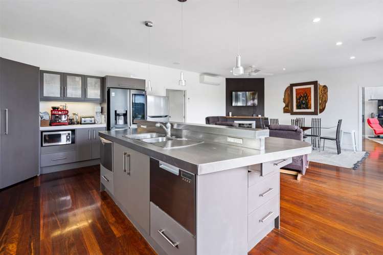 14 Dundas Road Riverside_22