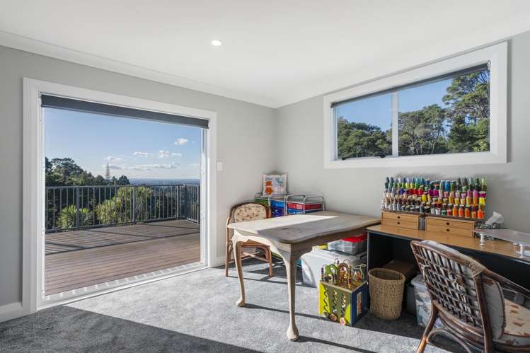 27 Tui Crescent Waiatarua_21