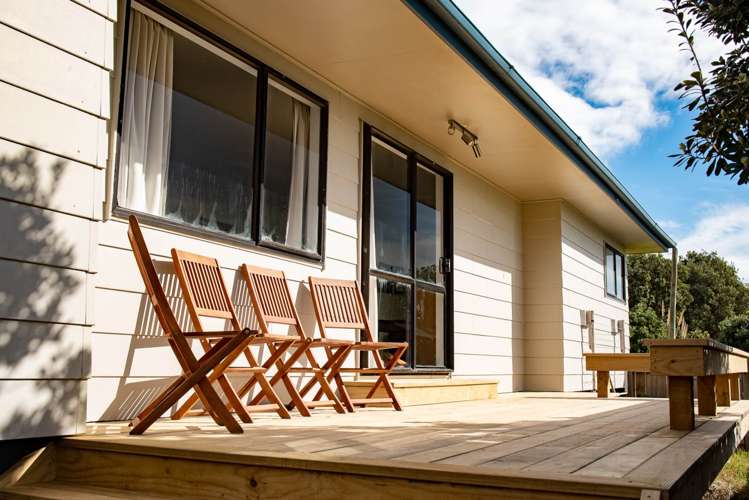 2 Ocean View Road Port Waikato_13