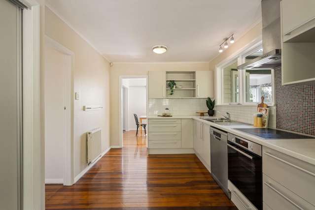 152 Helston Road Paparangi_1