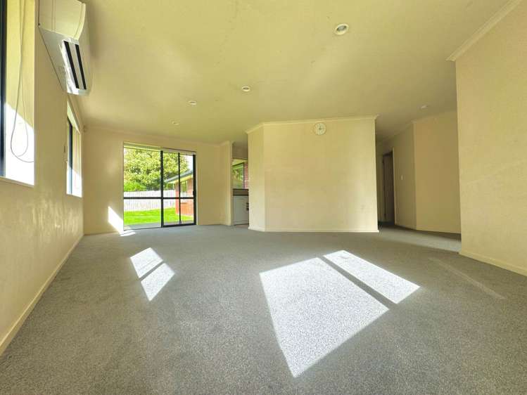 97 Kyle Road Greenhithe_2