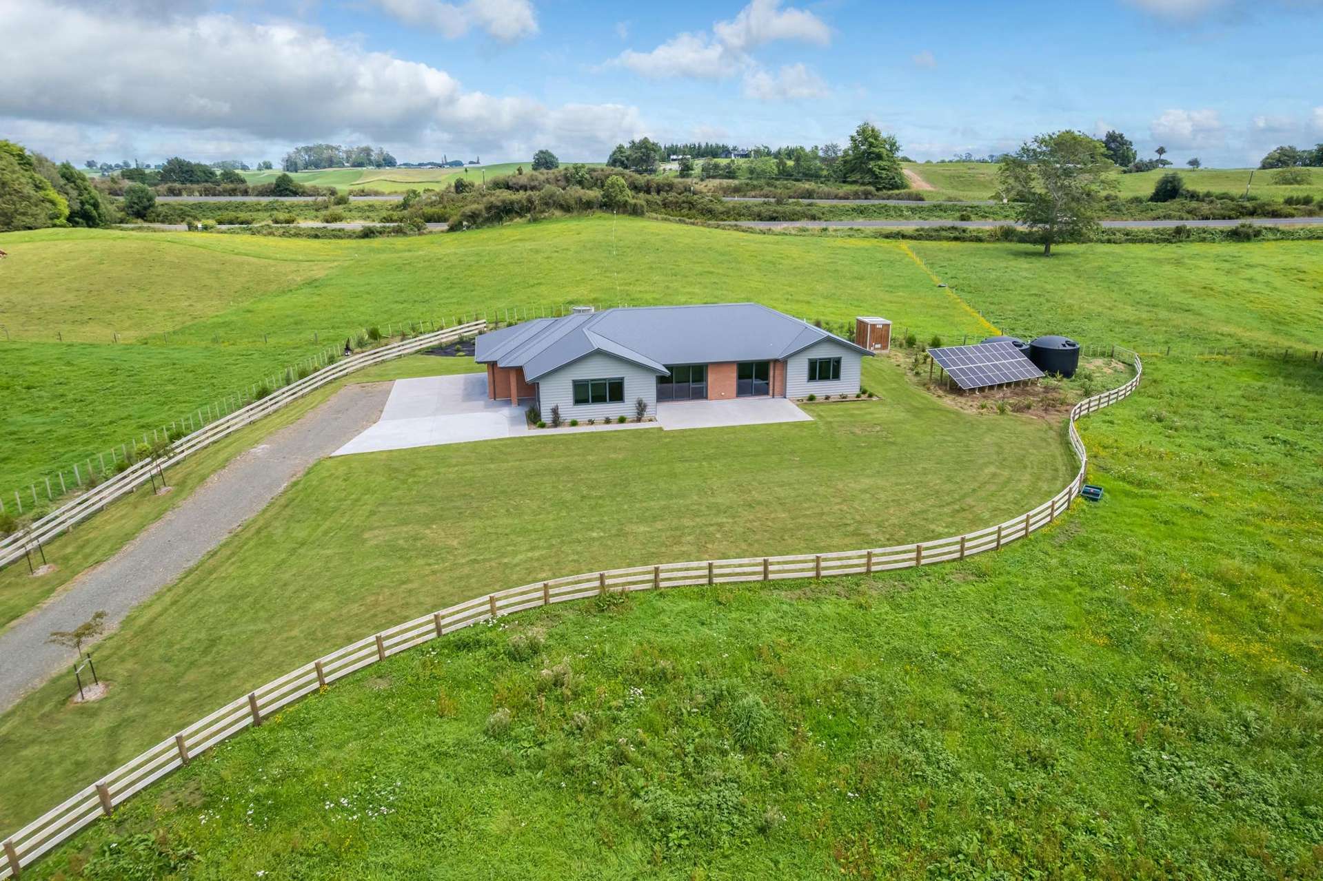 60 Pine Road Lichfield_0